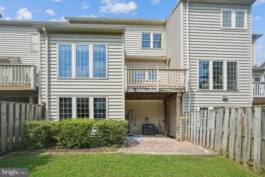 518 Winding Rose Dr, Rockville, MD 20850 - #2