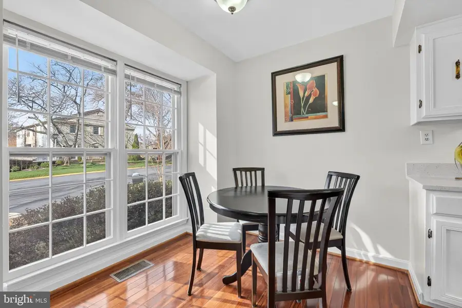 20017 Spur Hill Dr, Gaithersburg, MD 20886 - #2