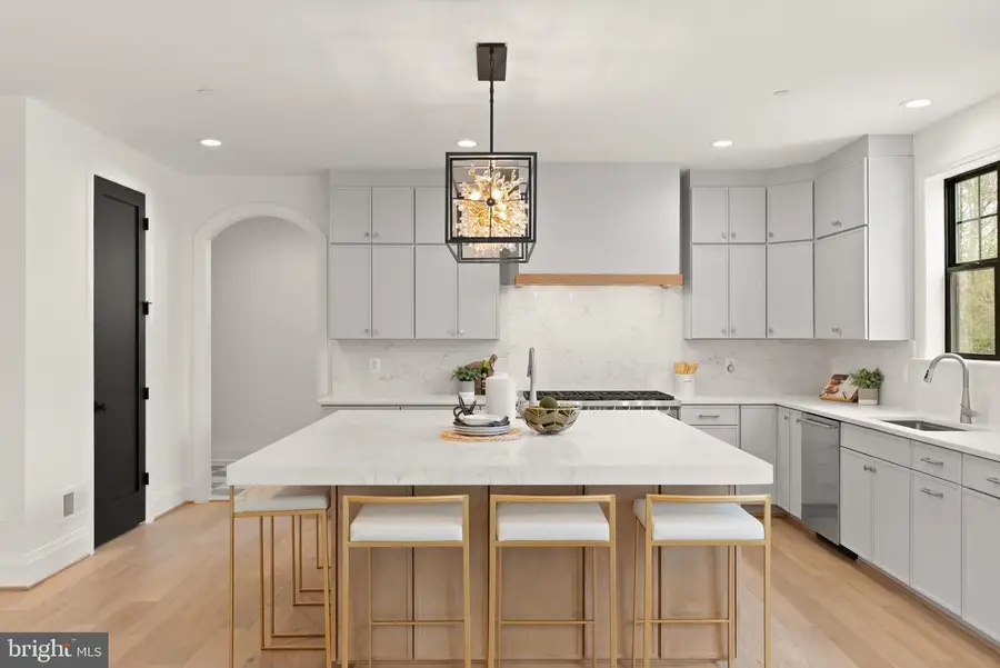 8309 Loring Dr, Bethesda, MD 20817 - #3