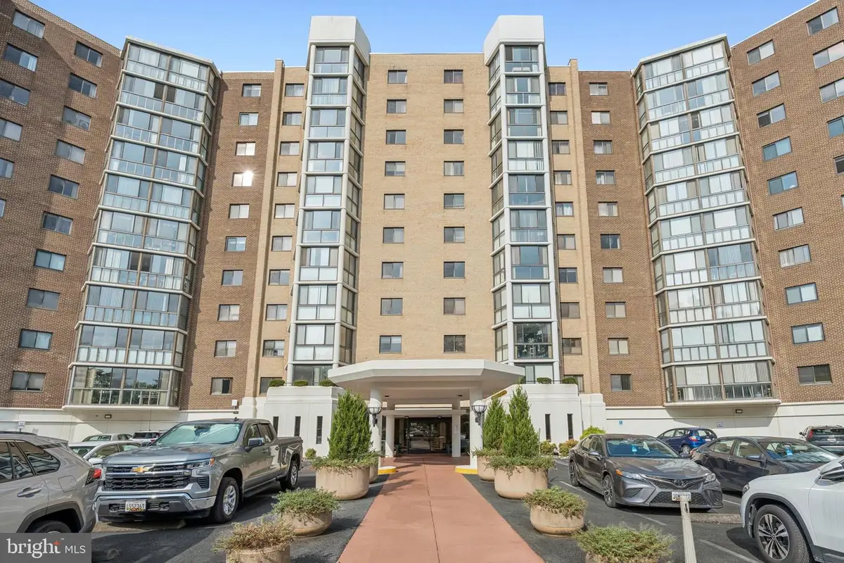 15115 Interlachen Dr #3-815, Silver Spring, MD 20906 - #1