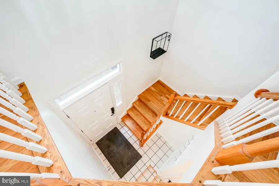 10305 Royal Woods Ct, Gaithersburg, MD 20886 - #3