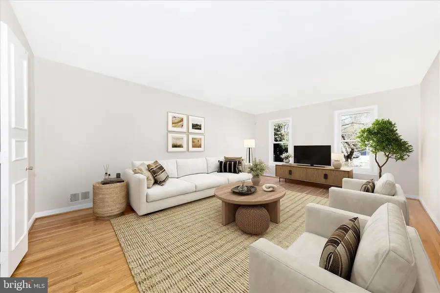 11806 Prestwick Rd, Potomac, MD 20854 - #2