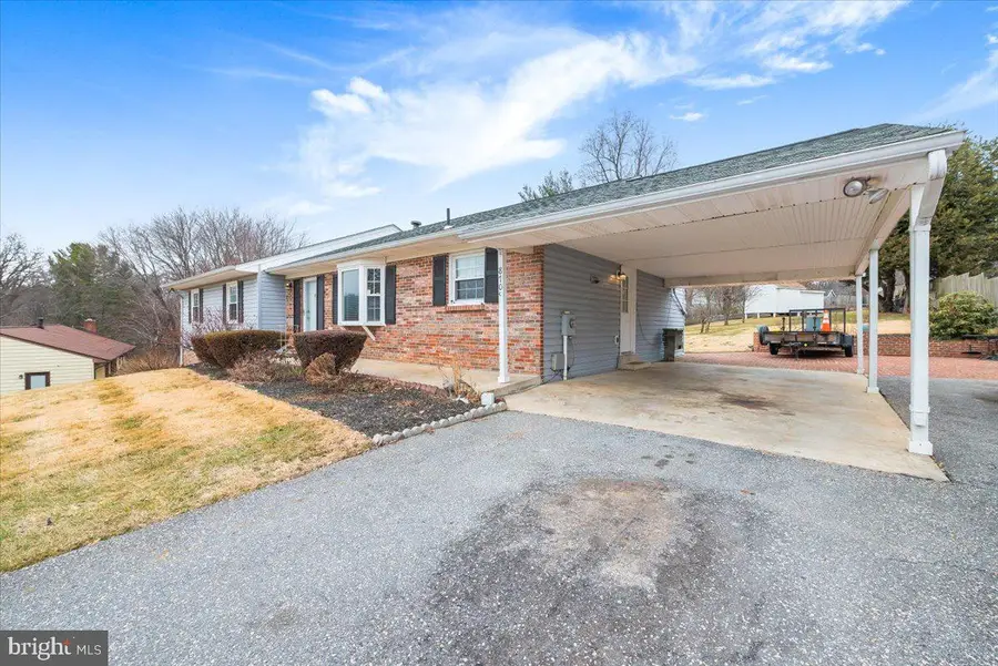 8709 Hawkins Creamery Rd, Gaithersburg, MD 20882 - #3