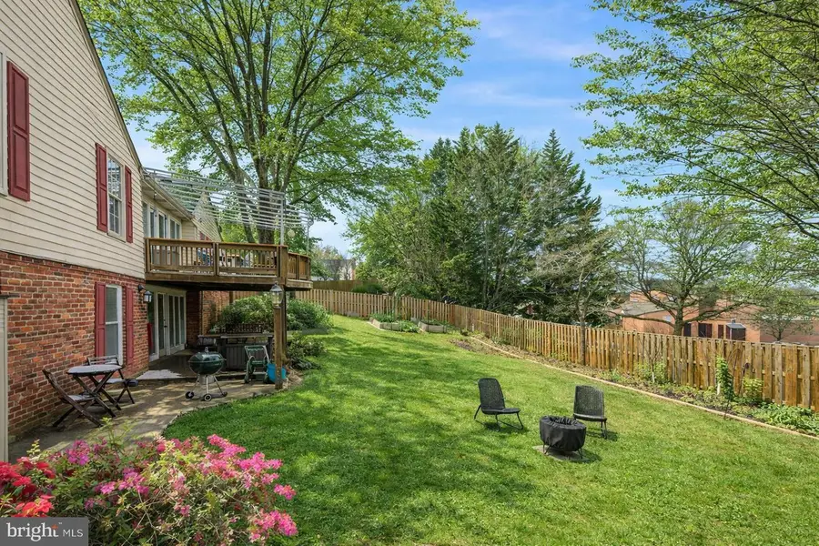 9201 Copenhaver Dr, Potomac, MD 20854 - #3