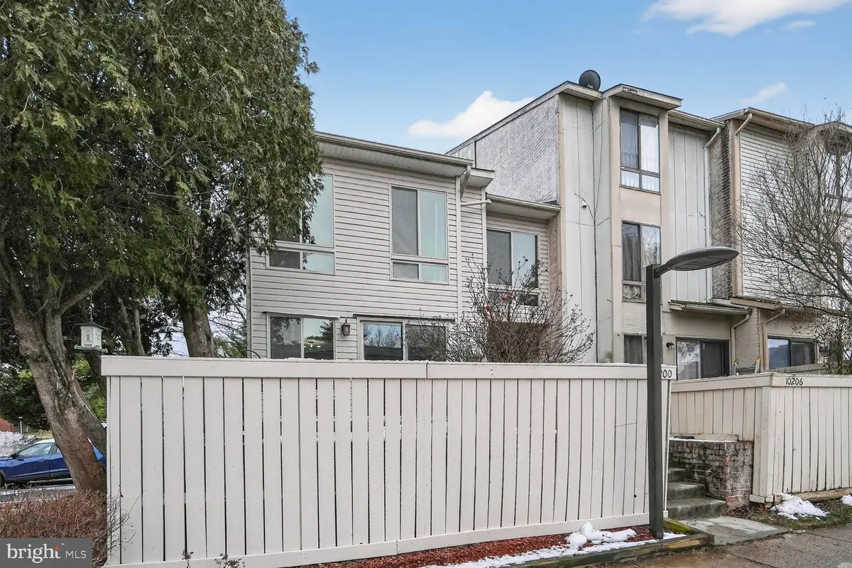 10200 Ridgeline Dr, Gaithersburg, MD 20886 - #1