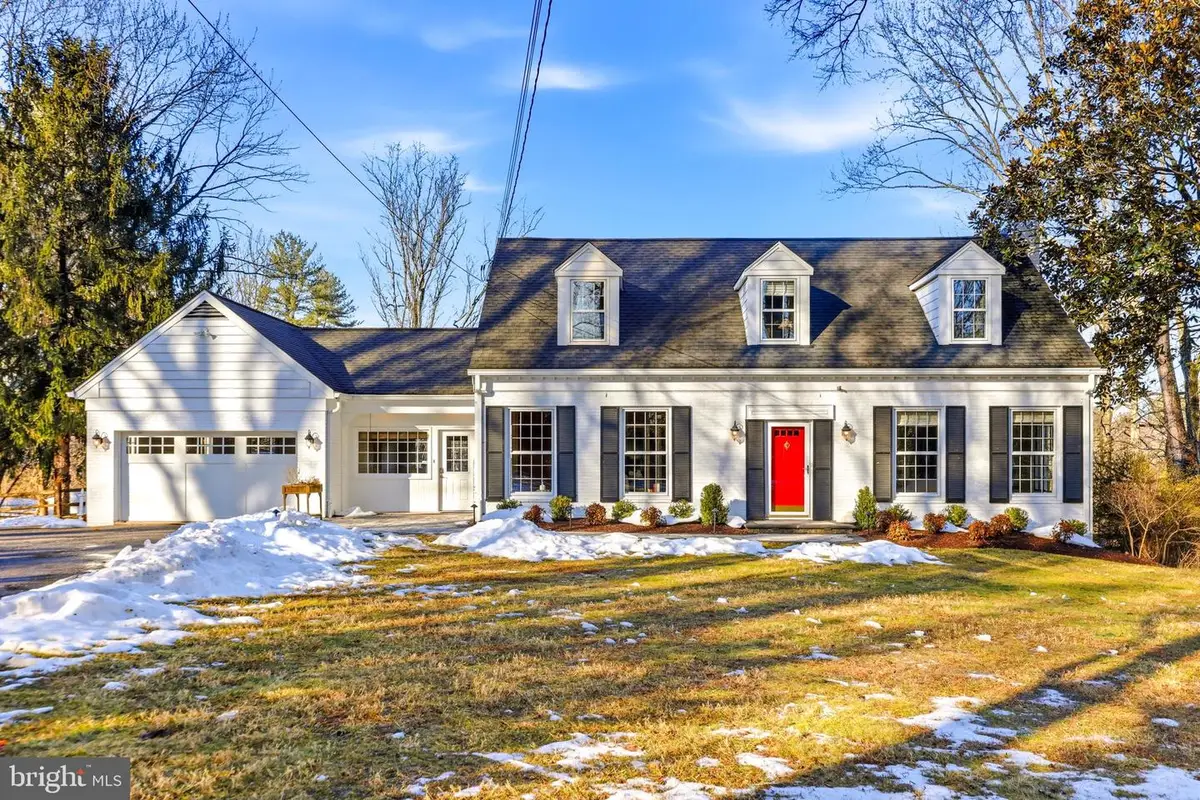 9101 Warfield Rd, Gaithersburg, MD 20882 - #1