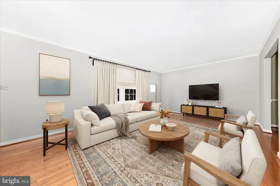 3 Pavilion Dr, Gaithersburg, MD 20878 - #3