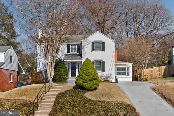 8515 Rosewood Dr, BETHESDA, MD 20814