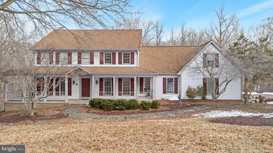 22109 Creekview Dr, Gaithersburg, MD 20882 - #2