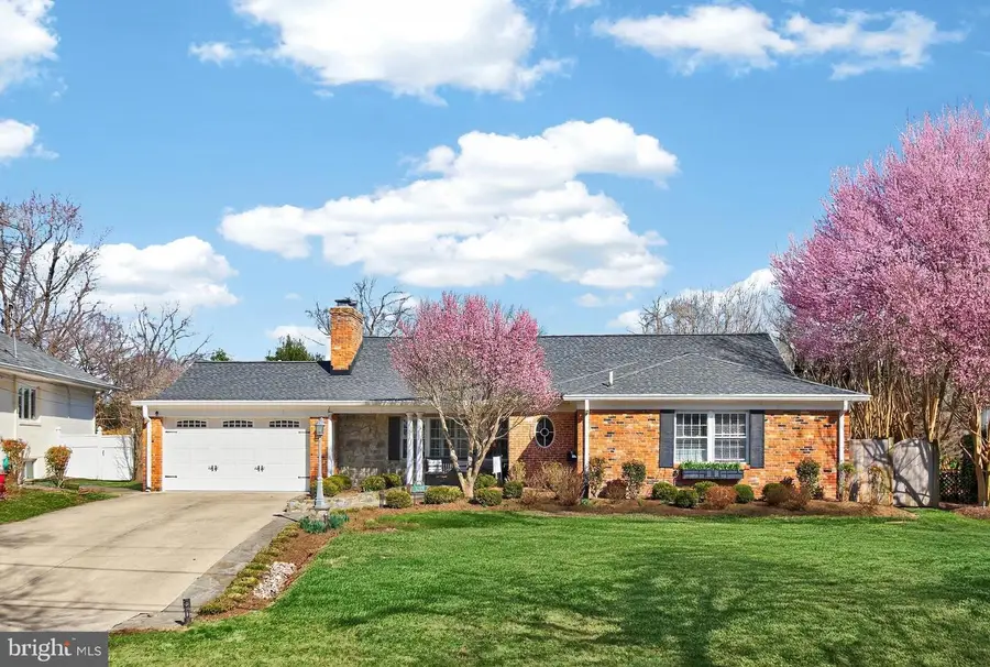 5019 Wyandot Ct, Bethesda, MD 20816 - #2