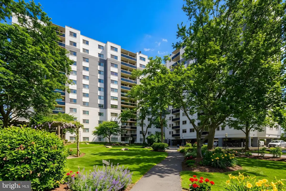 7333 New Hampshire Ave #300, Takoma Park, MD 20912 - #1