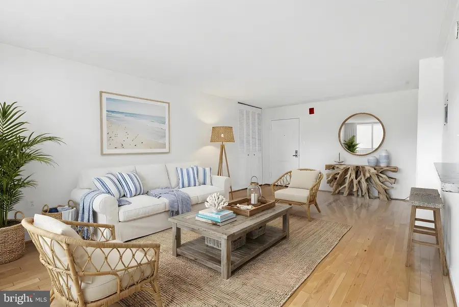 7333 New Hampshire Ave #300, Takoma Park, MD 20912 - #2