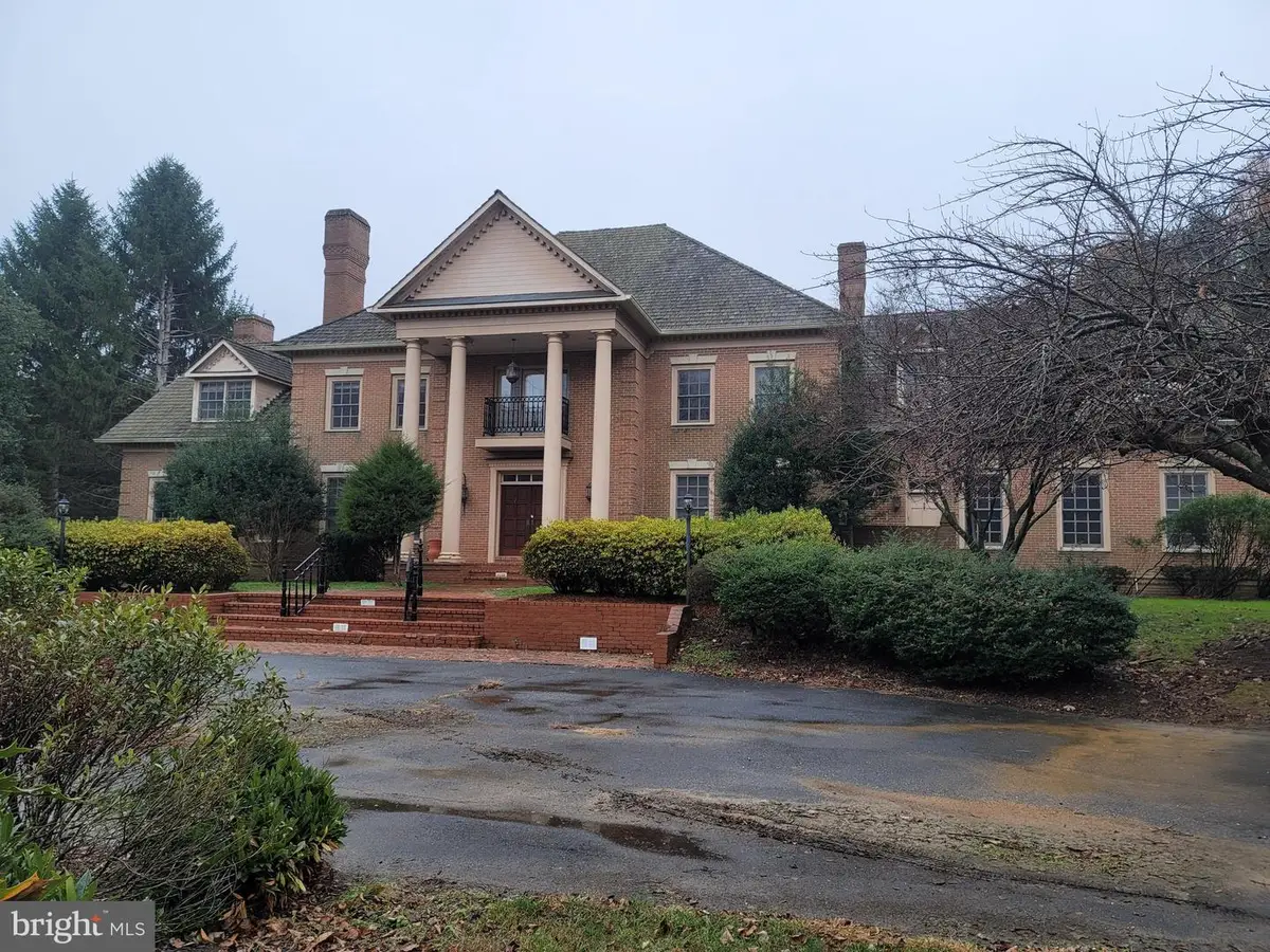 8926 Harvest Square Ct, Rockville, MD 20854 - #1