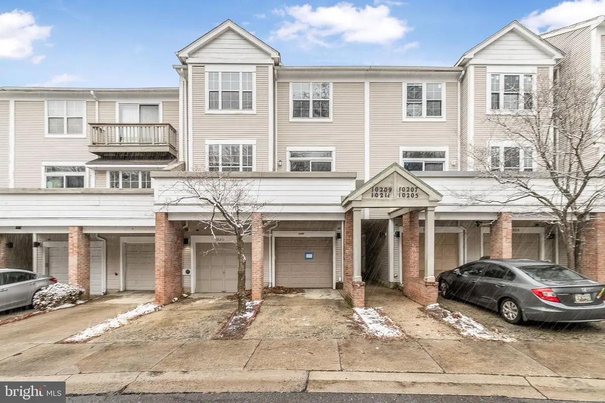 10211 Cove Ledge Ct, Montgomery Village, MD 20886 - #1
