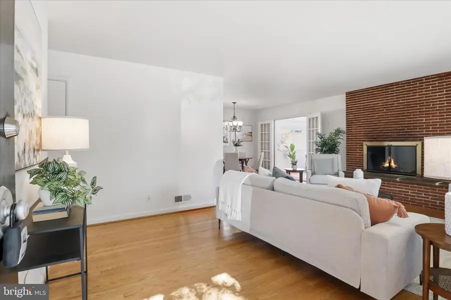 10014 Cedar Ln, Kensington, MD 20895 - #2