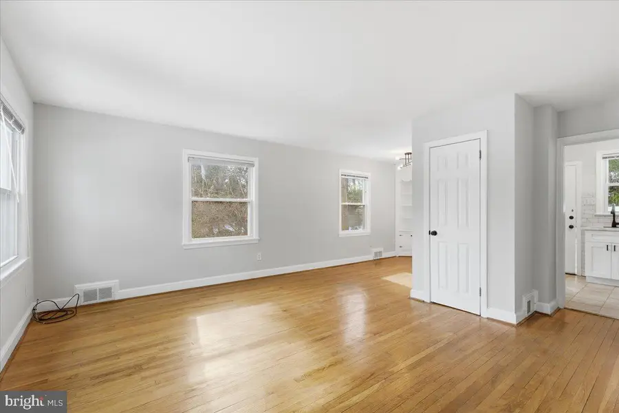 9704 Lorain Ave, Silver Spring, MD 20901 - #2