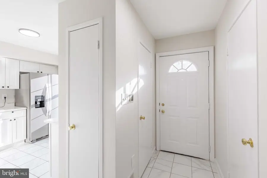 1014 Copperstone Ct, Rockville, MD 20852 - #2