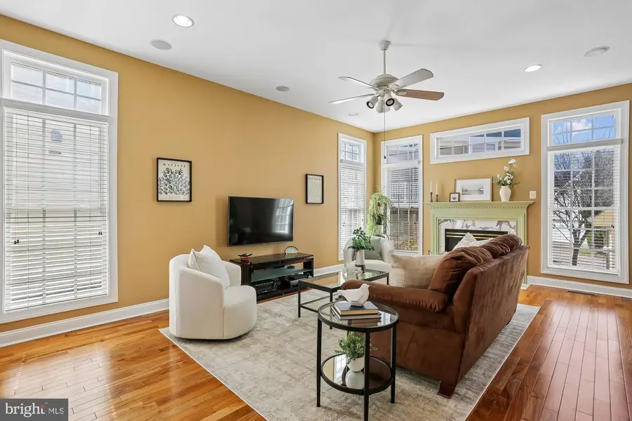 945 Main St, Gaithersburg, MD 20878 - #3