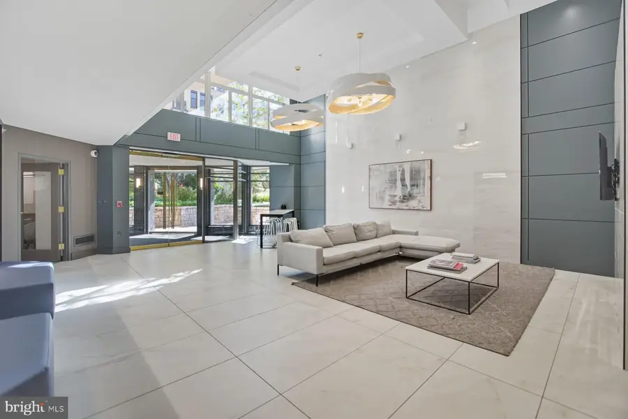 7111 Woodmont Ave #402, Bethesda, MD 20815 - #2