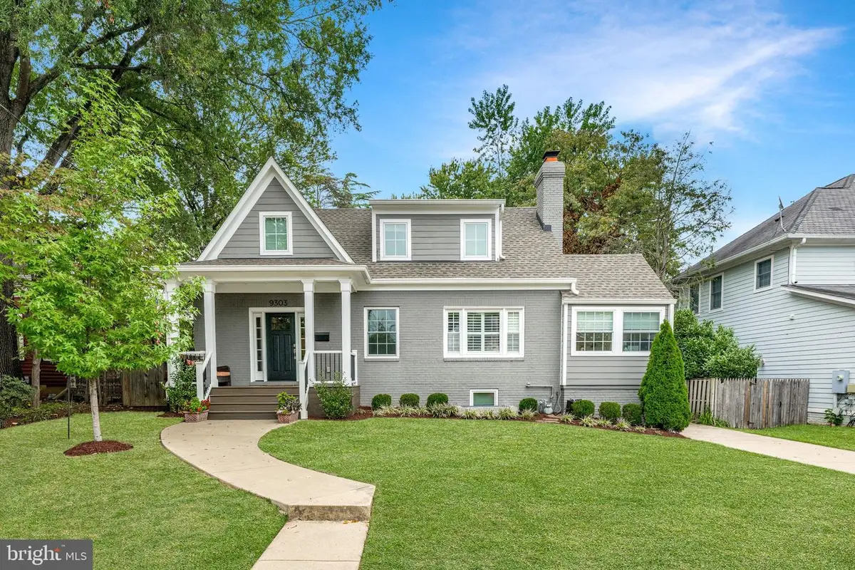 9303 Kentstone Dr, Bethesda, MD 20817 - #1