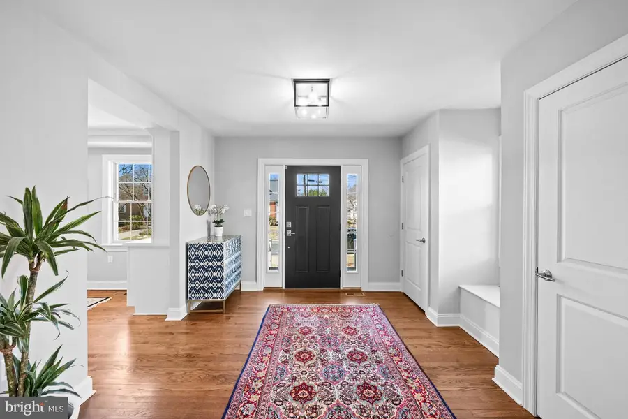 9303 Kentstone Dr, Bethesda, MD 20817 - #3