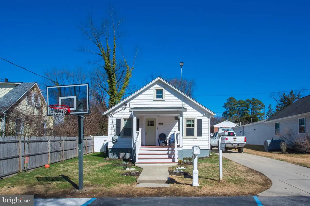 304 Marshall St, Gaithersburg, MD 20877 - #1