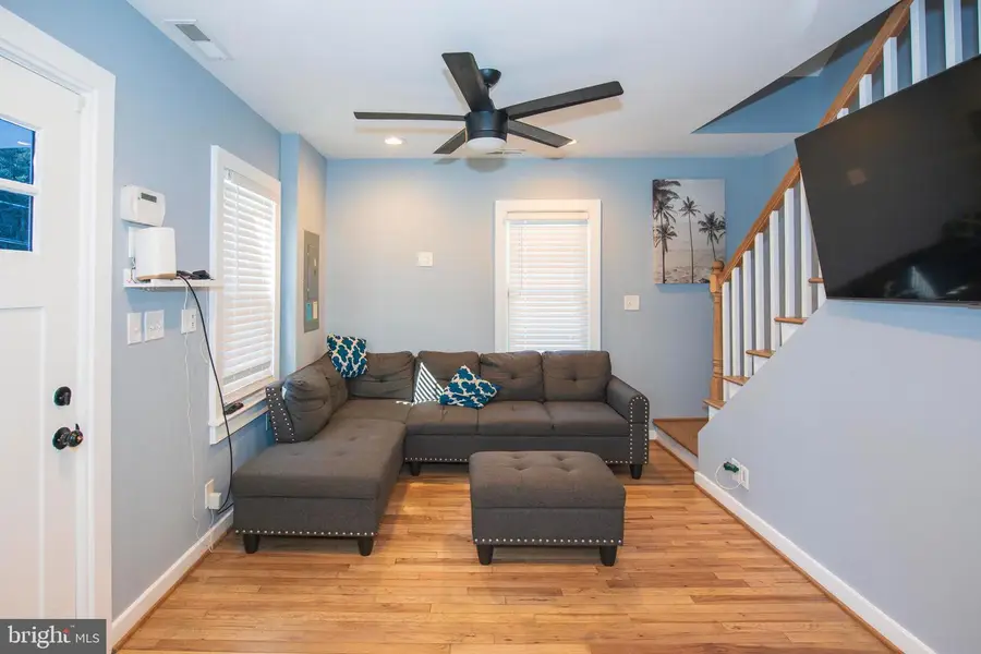 304 Marshall St, Gaithersburg, MD 20877 - #3