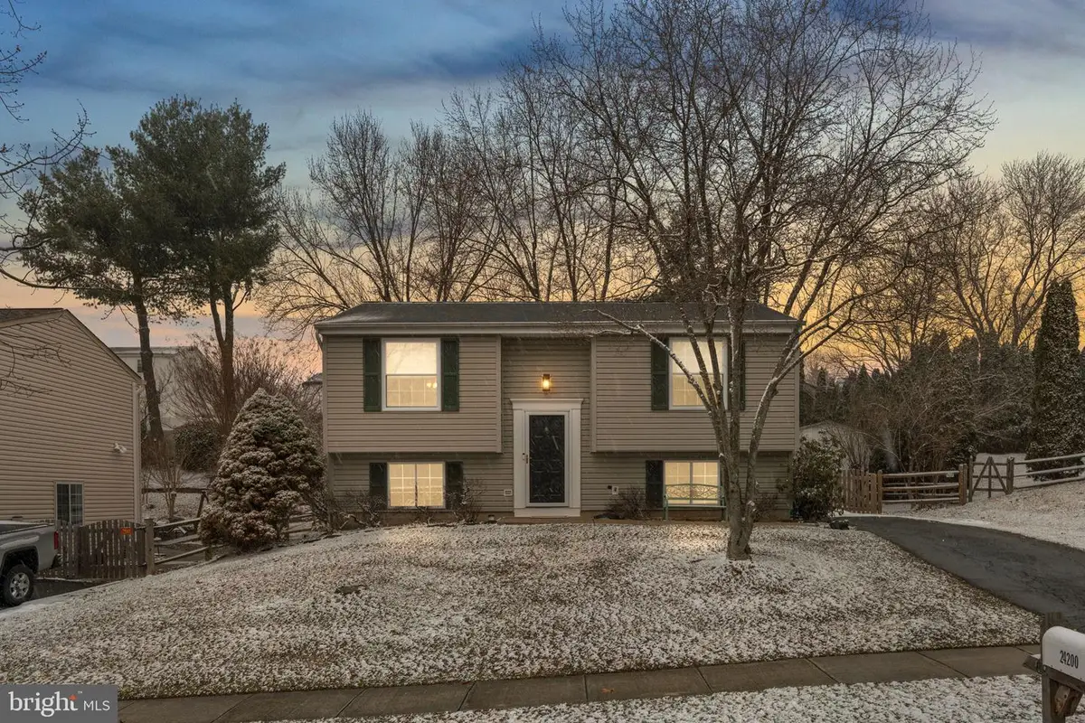 24200 Newbury Rd, Gaithersburg, MD 20882 - #1