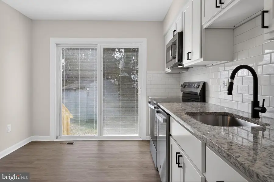 19031 Mcfarlin Dr, Germantown, MD 20874 - #2