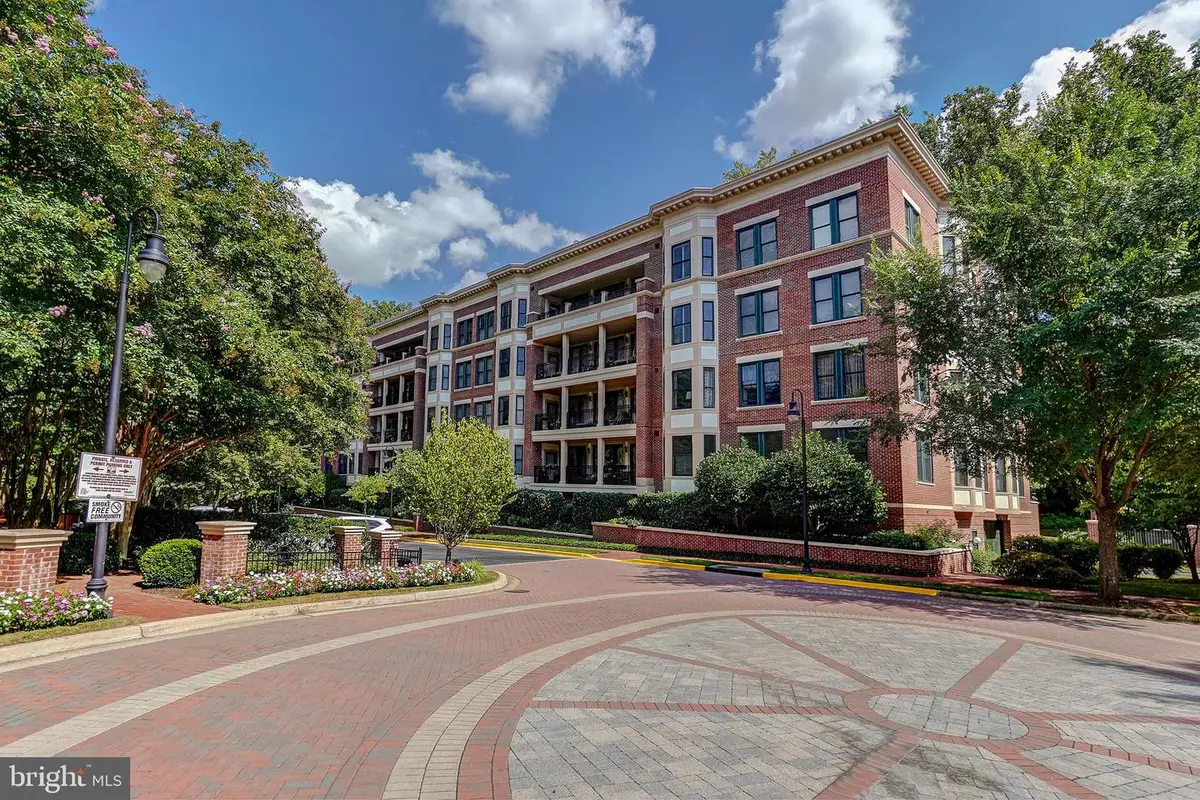 10401 Strathmore Park #3/402, North Bethesda, MD 20852 - #1