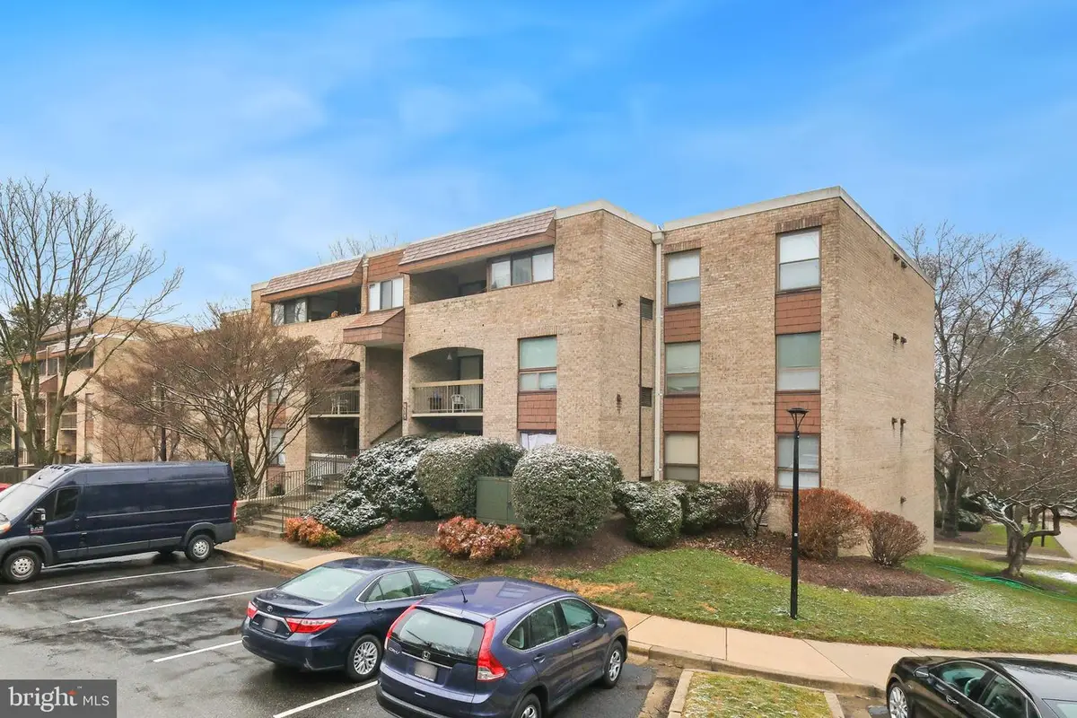 411 Christopher Ave #33, Gaithersburg, MD 20879 - #1