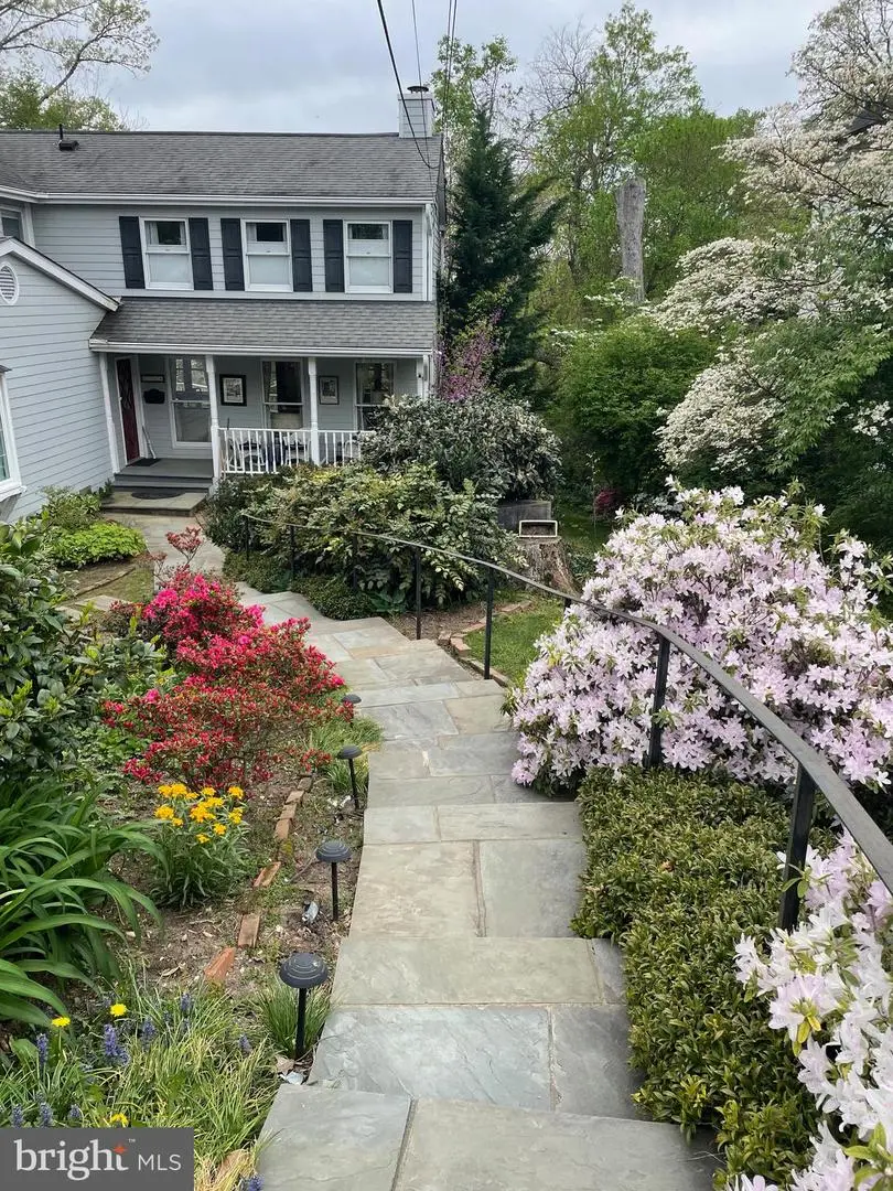 5104 Wehawken Rd, Bethesda, MD 20816 - #2