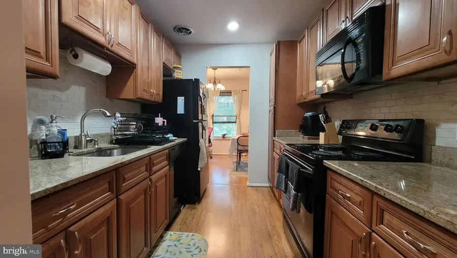 7919 Coriander Dr #302, Gaithersburg, MD 20879 - #2