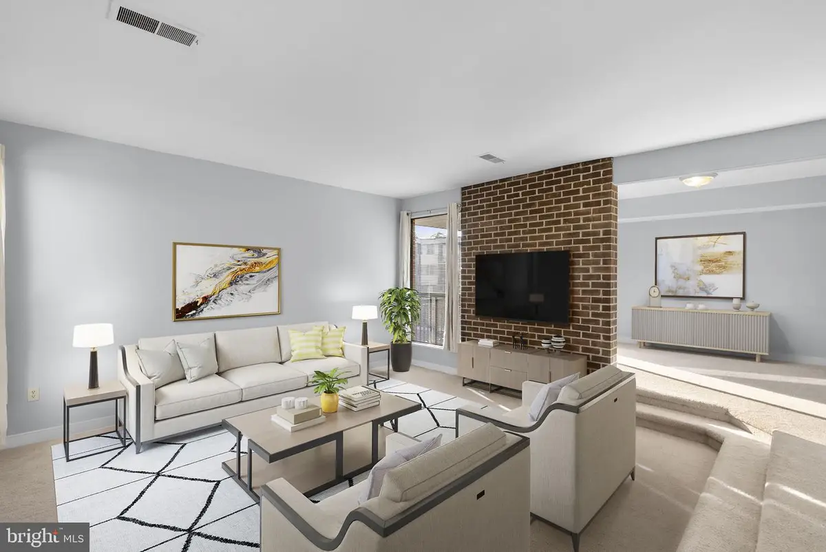 9907 Blundon Dr #302, Silver Spring, MD 20902 - #1