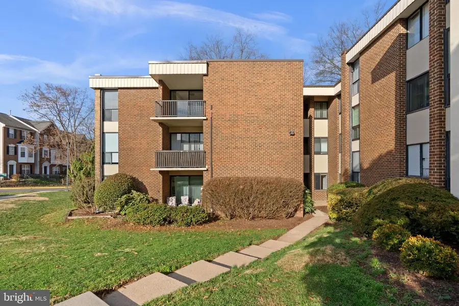 9907 Blundon Dr #302, Silver Spring, MD 20902 - #2