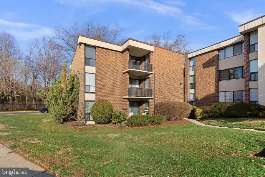 9907 Blundon Dr #302, Silver Spring, MD 20902 - #3