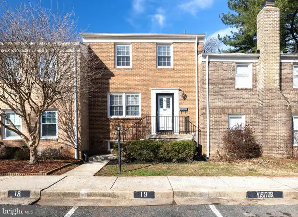 17 Story Dr, GAITHERSBURG, MD 20878