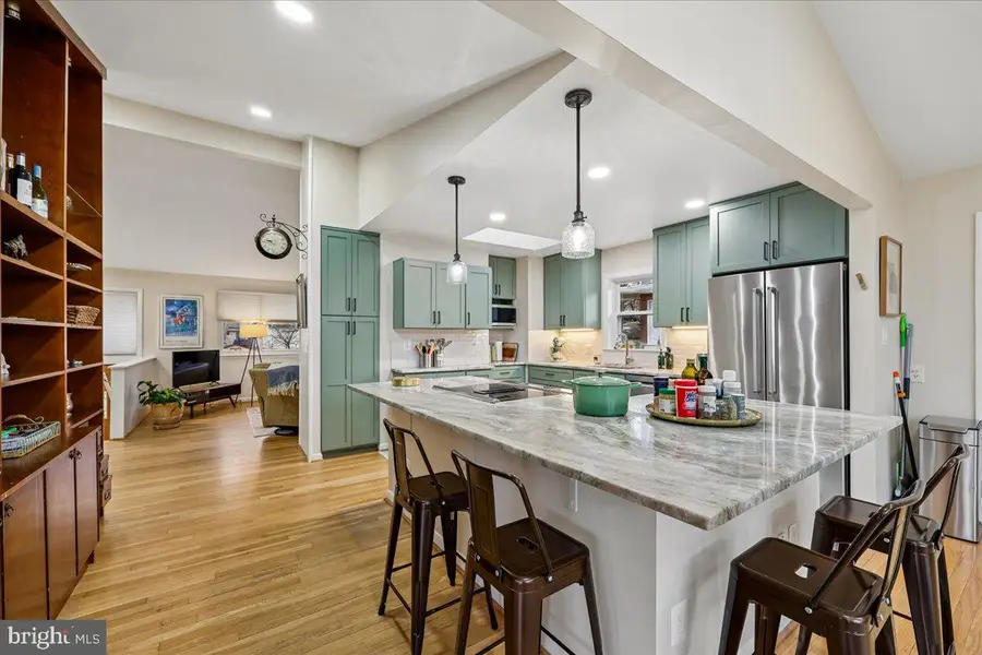 11403 Fairoak Dr, Silver Spring, MD 20902 - #2