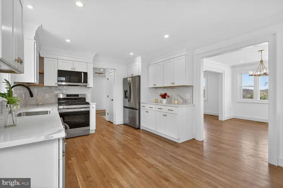 10224 Green Forest Dr, Silver Spring, MD 20903 - #2