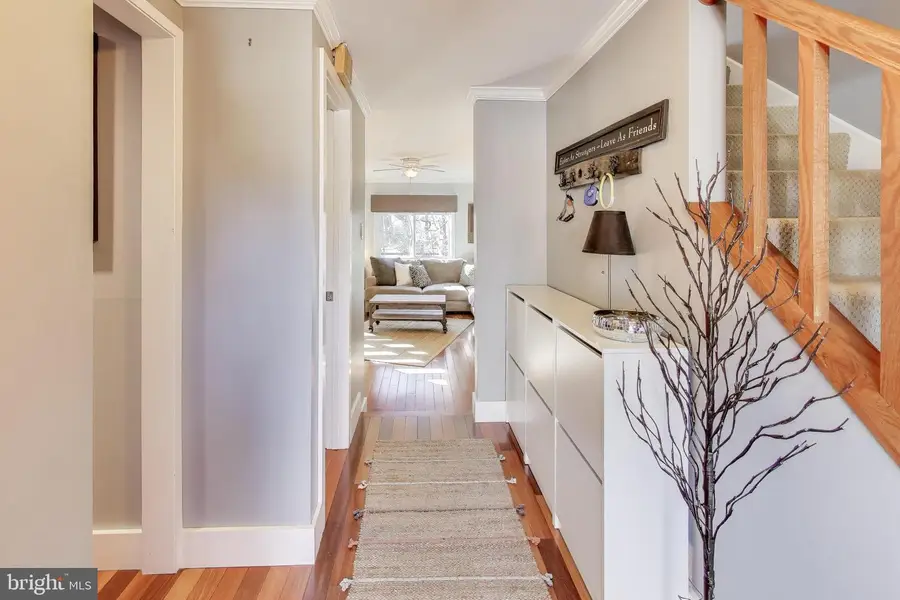 9566 Fern Hollow Way, Gaithersburg, MD 20886 - #3