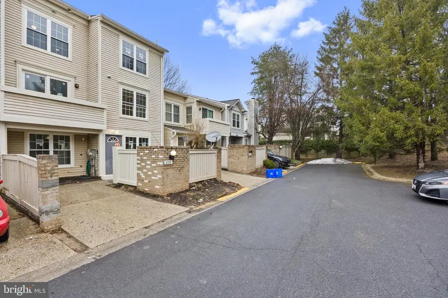 8705 Ferrysburg Way, Gaithersburg, MD 20886 - #3