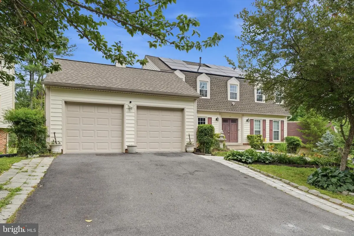 11 Dellcastle Ct, Montgomery Village, MD 20886 - #1