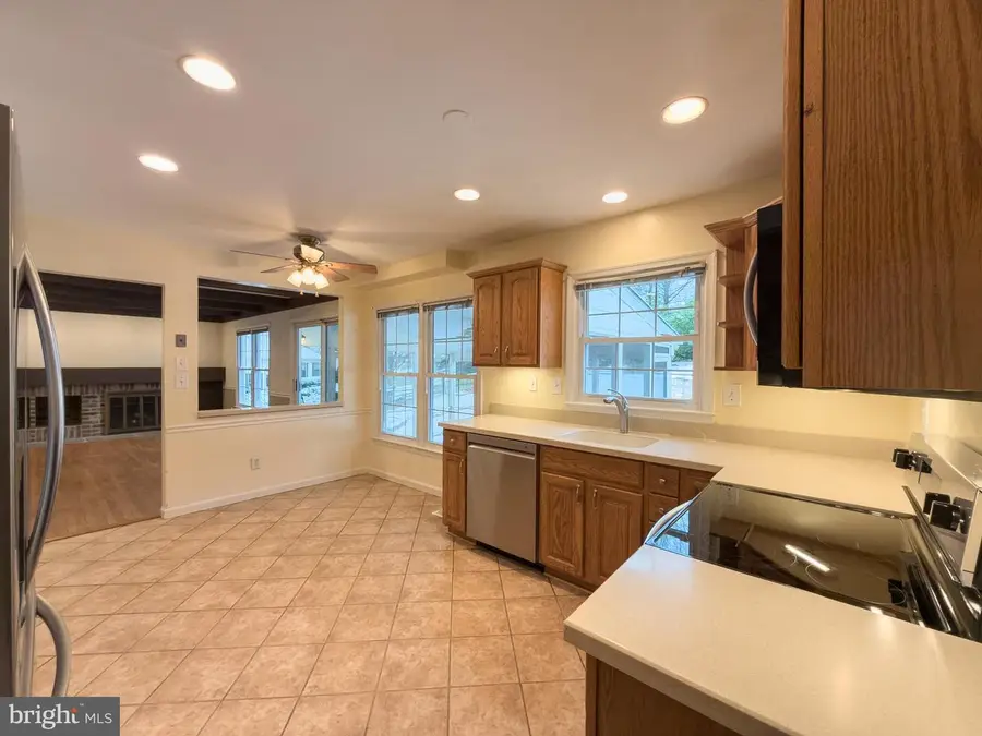 20069 Doolittle, Montgomery Village, MD 20886 - #3