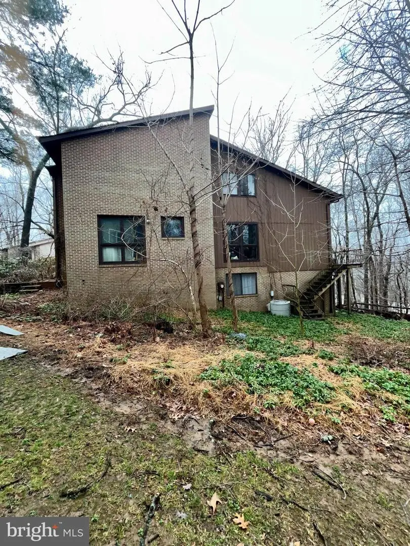 8617 Carlynn Dr, Bethesda, MD 20817 - #2