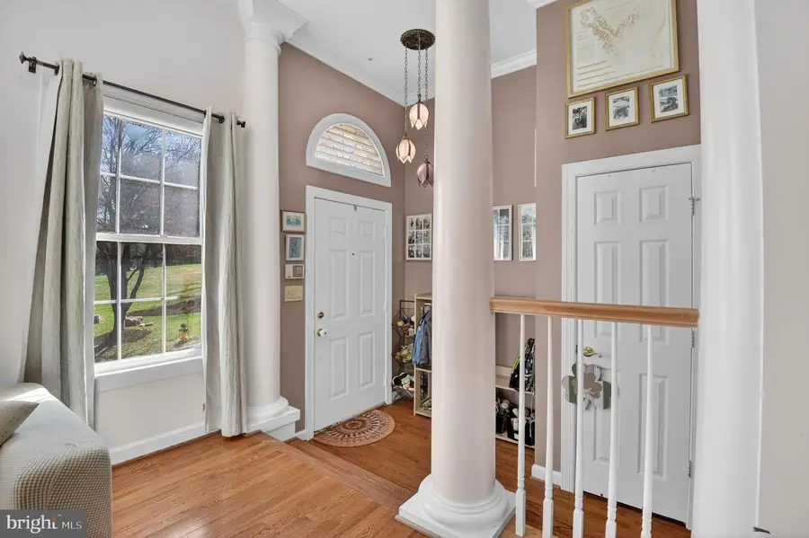 105 Crofton Hill Ln, Rockville, MD 20850 - #2