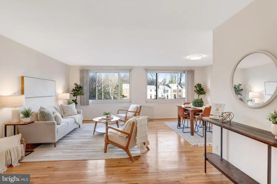 1900 Lyttonsville Rd #504, Silver Spring, MD 20910 - #3