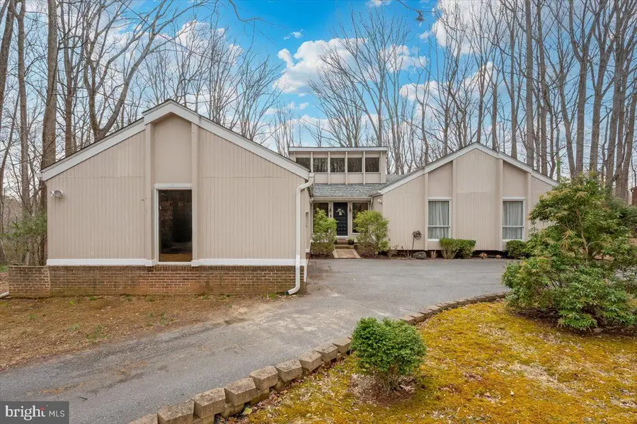 10101 Lloyd Rd, Potomac, MD 20854 - #3