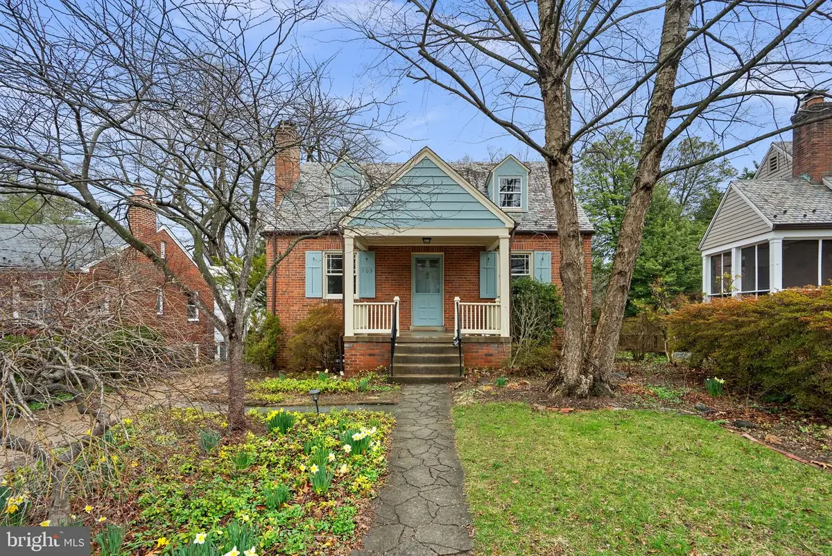 709 Woodside Pkwy, Silver Spring, MD 20910 - #1