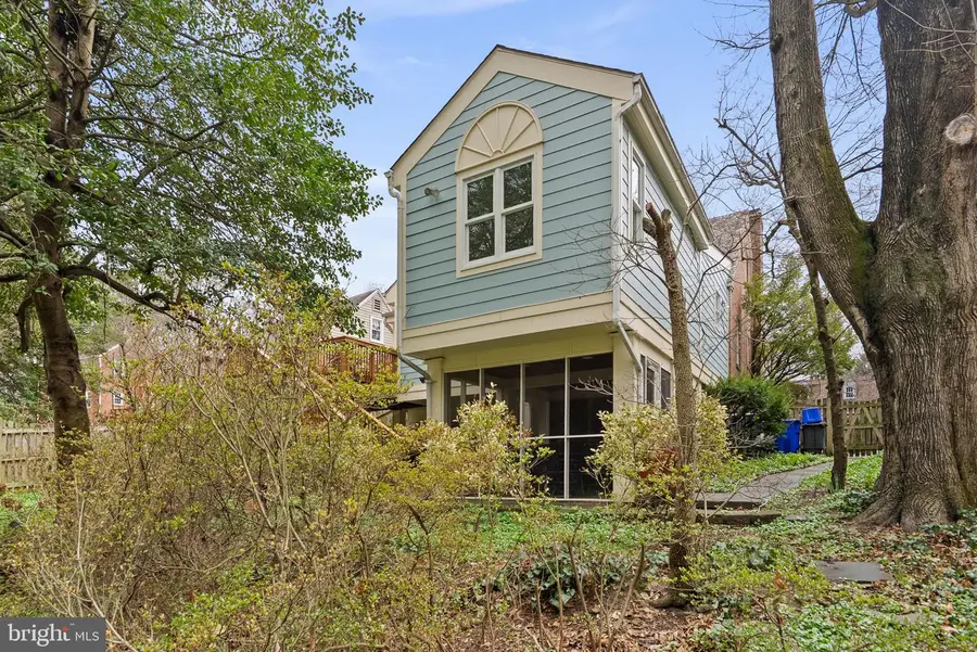 709 Woodside Pkwy, Silver Spring, MD 20910 - #2