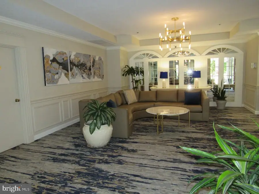 15101 Interlachen Dr #1-112, Silver Spring, MD 20906 - #3